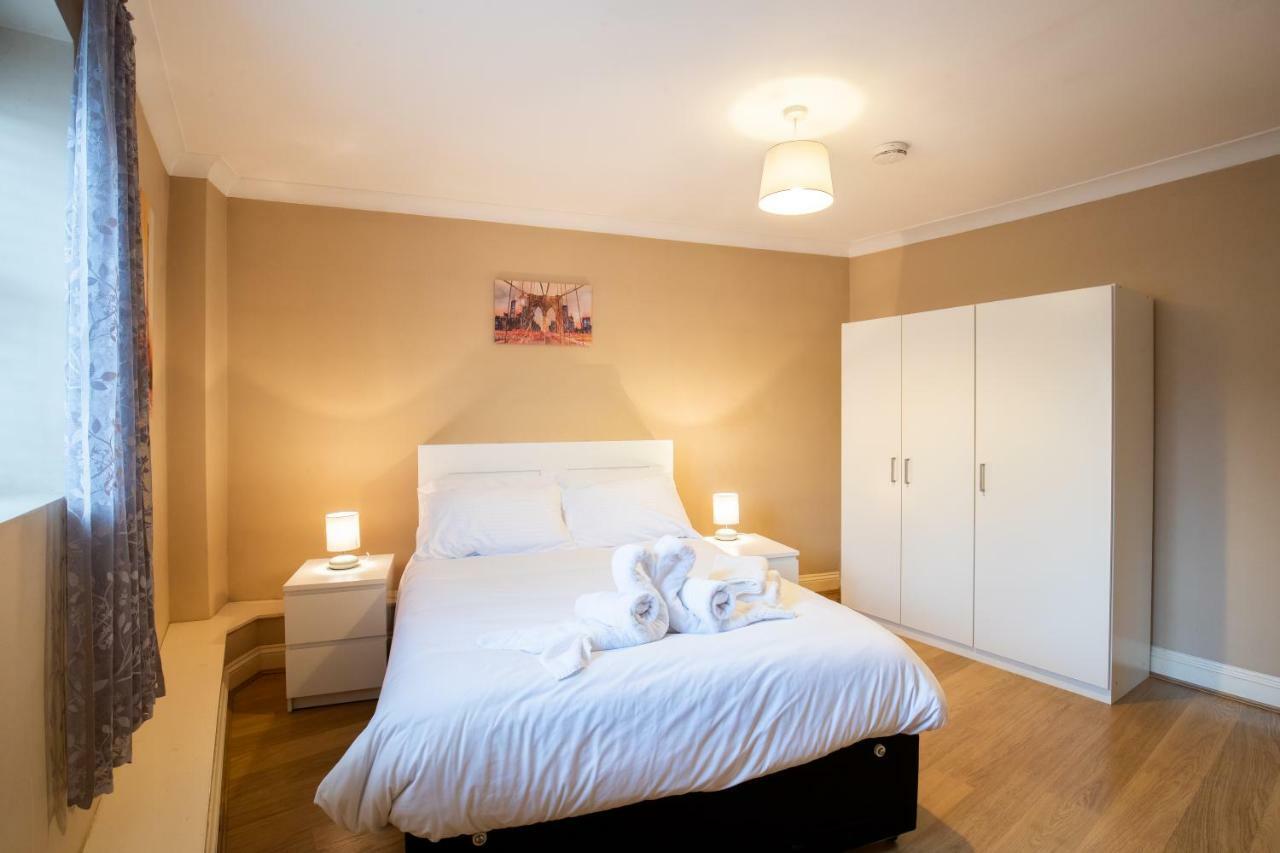 Spacious 2Br Flat In Stansted Apartamento Stansted Mountfitchet Exterior foto
