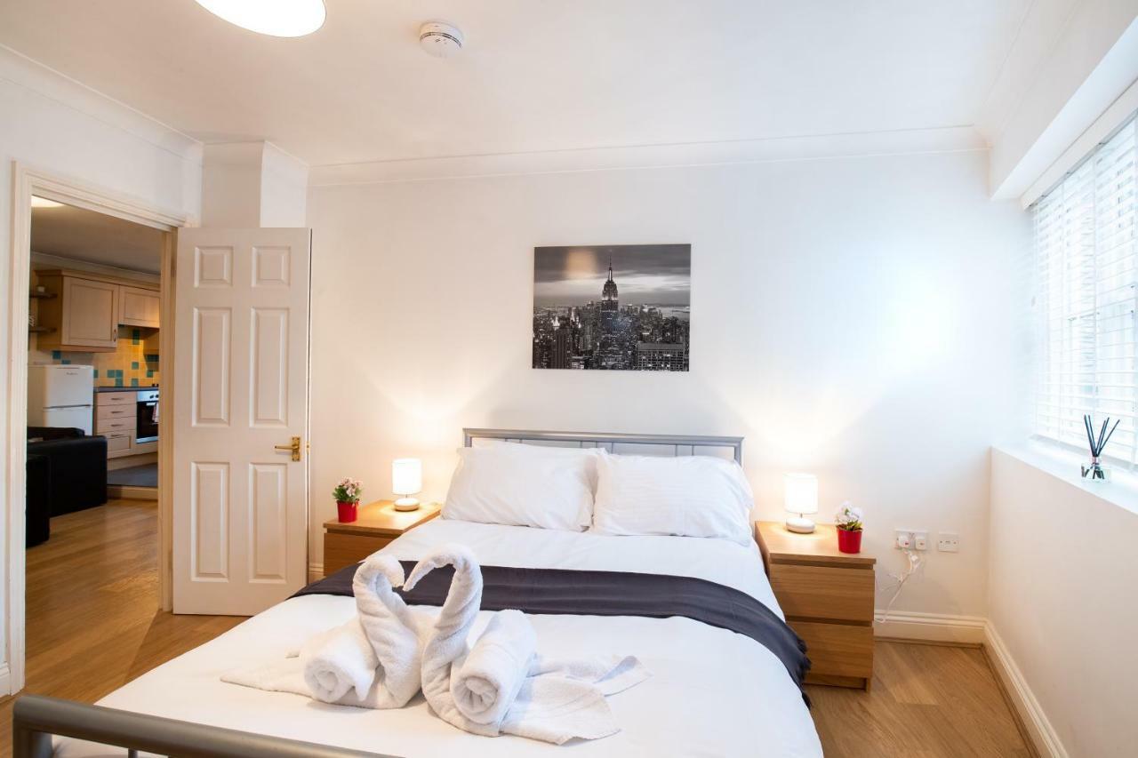 Spacious 2Br Flat In Stansted Apartamento Stansted Mountfitchet Exterior foto