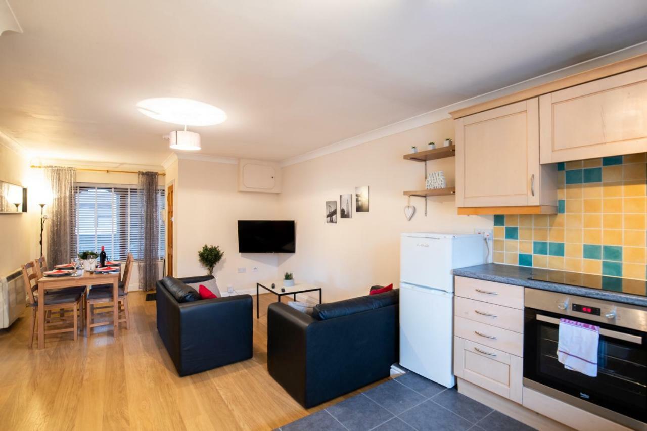 Spacious 2Br Flat In Stansted Apartamento Stansted Mountfitchet Exterior foto